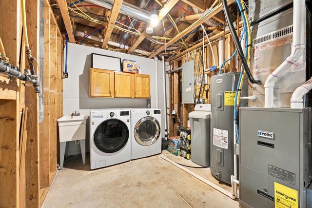 4422 10th Street W, West Fargo, ND 58078