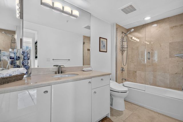 19400 Turnberry Way 921, Aventura, FL 33180
