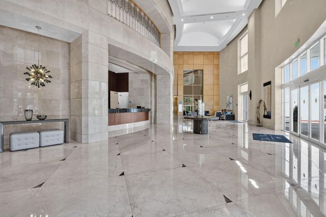 19400 Turnberry Way 921, Aventura, FL 33180