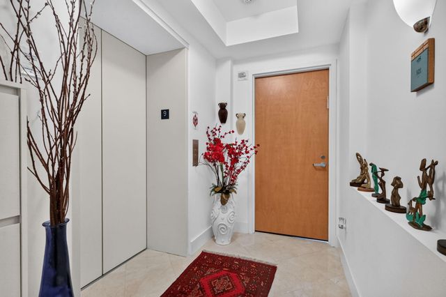 19400 Turnberry Way 921, Aventura, FL 33180