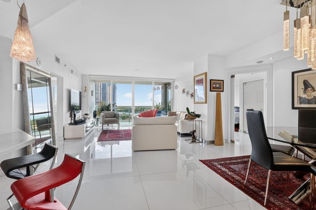 19400 Turnberry Way 921, Aventura, FL 33180