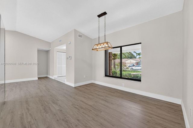 14711 Kirsten Ct, Davie, FL 33325