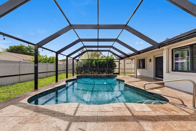 14711 Kirsten Ct, Davie, FL 33325