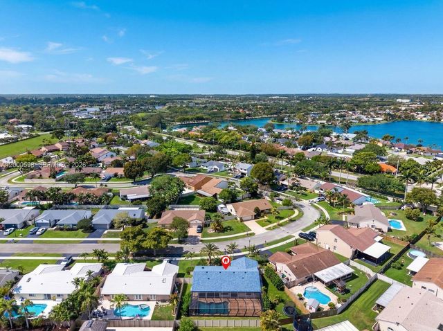 14711 Kirsten Ct, Davie, FL 33325