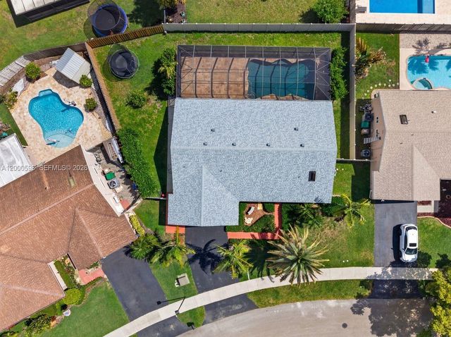 14711 Kirsten Ct, Davie, FL 33325