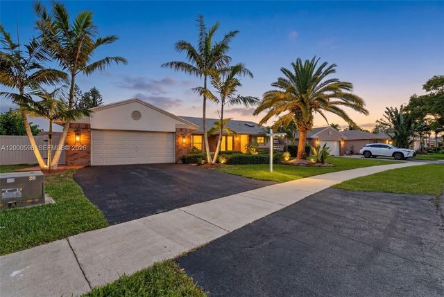 14711 Kirsten Ct, Davie, FL 33325