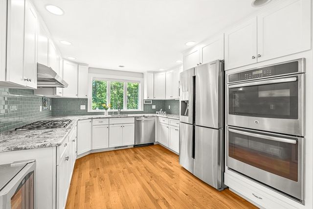 415 Lowell Street, Lynnfield, MA 01940