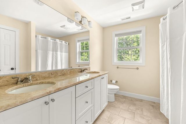 415 Lowell Street, Lynnfield, MA 01940