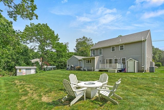 415 Lowell Street, Lynnfield, MA 01940
