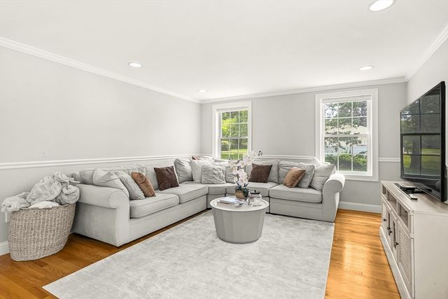 415 Lowell Street, Lynnfield, MA 01940