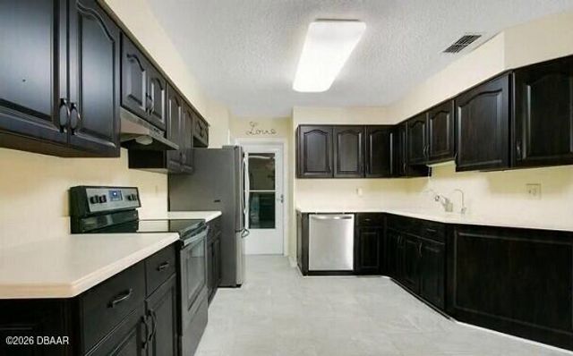 176 Palm Sparrow Court, Daytona Beach, FL 32119