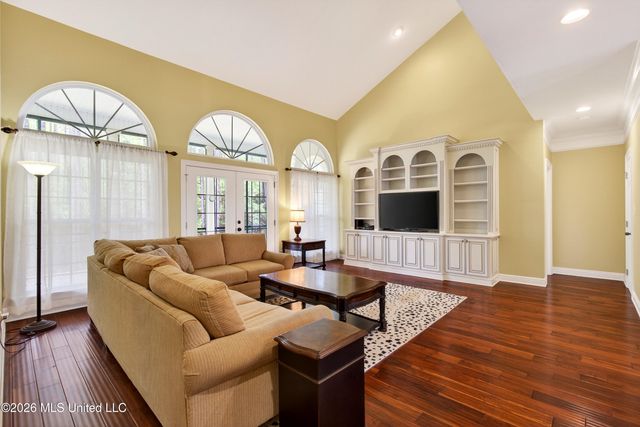 2904 Royal Run Road, Gautier, MS 39553