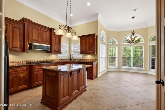 2904 Royal Run Road, Gautier, MS 39553