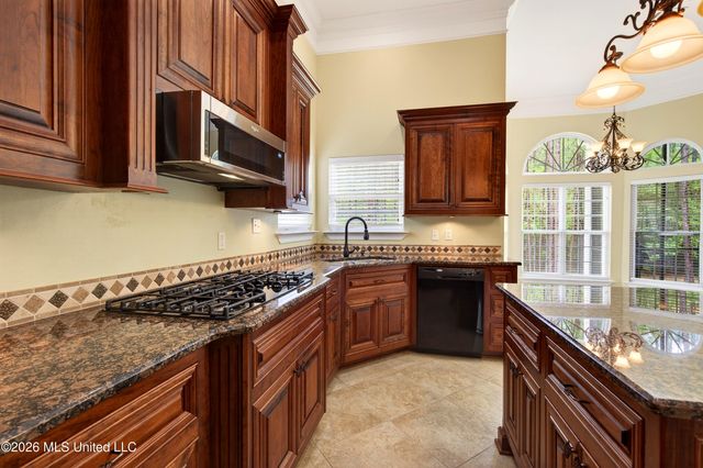 2904 Royal Run Road, Gautier, MS 39553