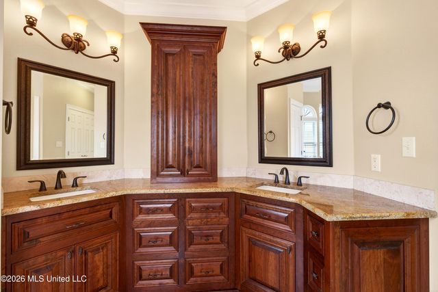 2904 Royal Run Road, Gautier, MS 39553