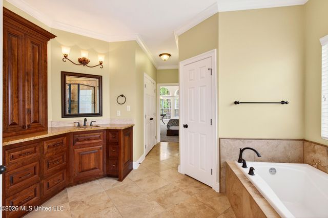 2904 Royal Run Road, Gautier, MS 39553