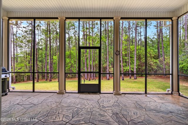 2904 Royal Run Road, Gautier, MS 39553