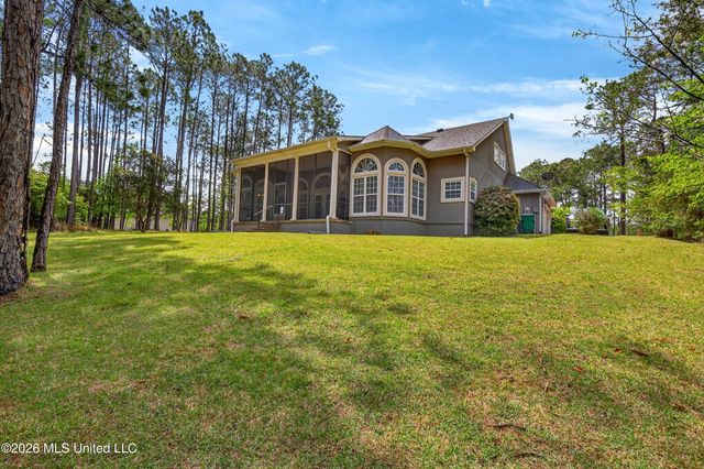 2904 Royal Run Road, Gautier, MS 39553