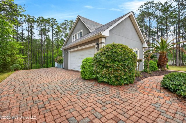 2904 Royal Run Road, Gautier, MS 39553