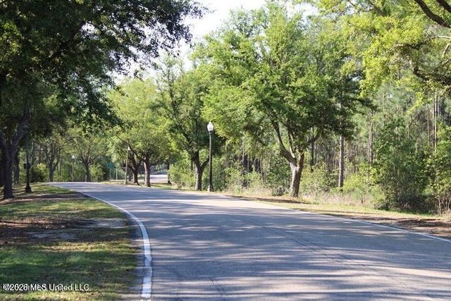 2904 Royal Run Road, Gautier, MS 39553