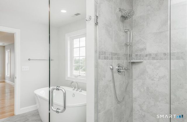 106 Rock Ridge Road, Manchester, CT 06040