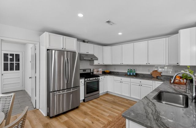19 Milano Court, Hanahan, SC 29410