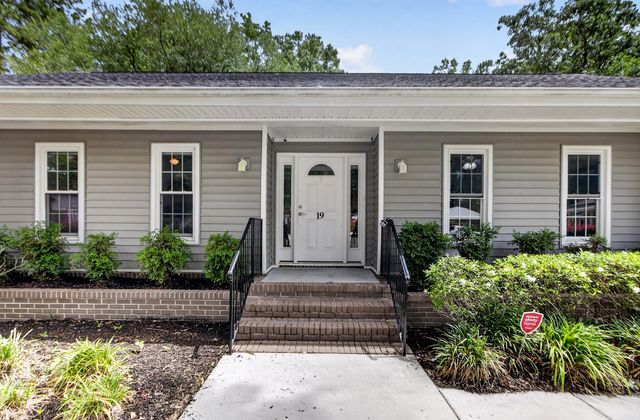 19 Milano Court, Hanahan, SC 29410