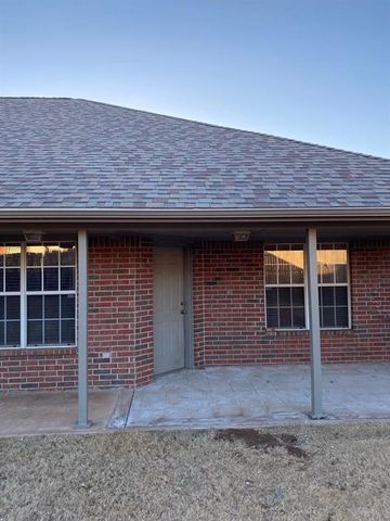 432 Sage Brush Road, Yukon, OK 73099