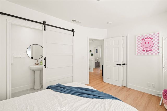 1014 Myrtle Avenue, Long Beach, CA 90813