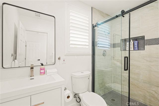 1014 Myrtle Avenue, Long Beach, CA 90813