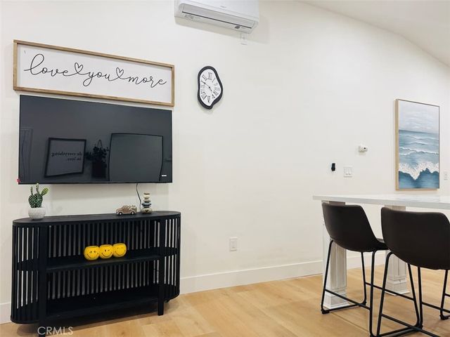 1014 Myrtle Avenue, Long Beach, CA 90813