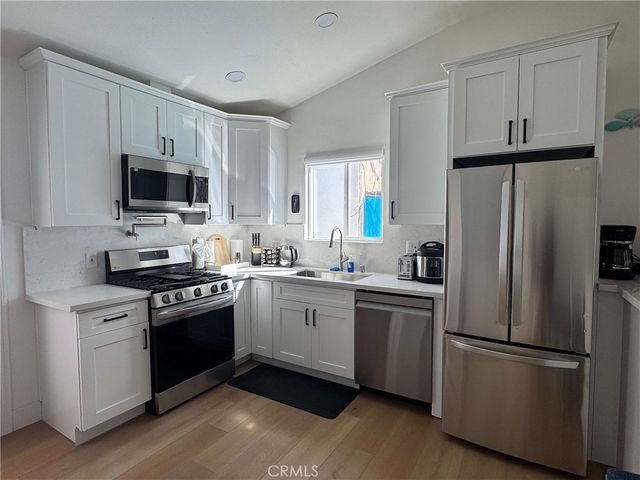 1014 Myrtle Avenue, Long Beach, CA 90813