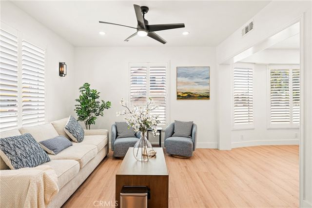 1014 Myrtle Avenue, Long Beach, CA 90813