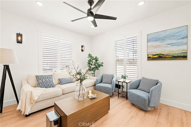 1014 Myrtle Avenue, Long Beach, CA 90813