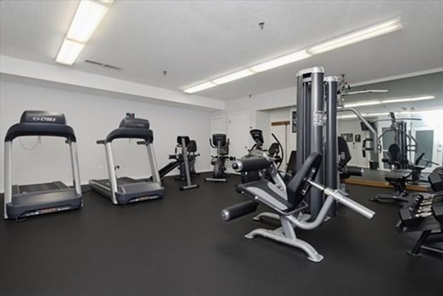 1 Seal Harbor Rd 413, Winthrop, MA 02152