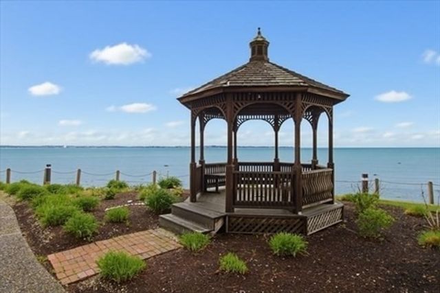 1 Seal Harbor Rd 413, Winthrop, MA 02152