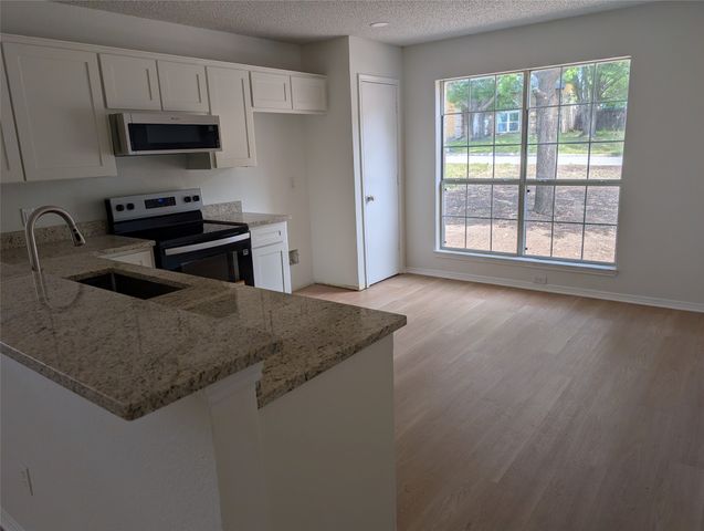 4821 Saint Thomas Place, Fort Worth, TX 76135