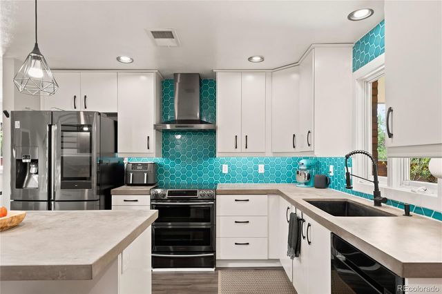 7773 S Oneida Court, Centennial, CO 80112
