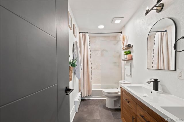 7773 S Oneida Court, Centennial, CO 80112