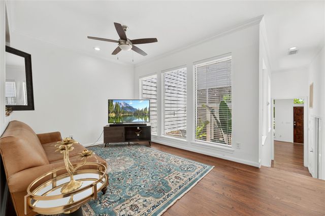 6311 Westcott Street, Houston, TX 77007