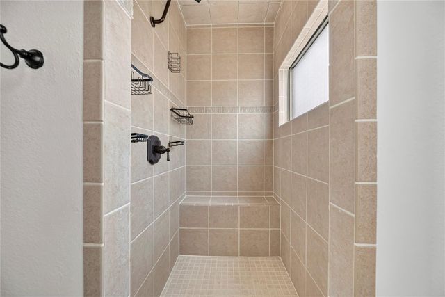 6311 Westcott Street, Houston, TX 77007