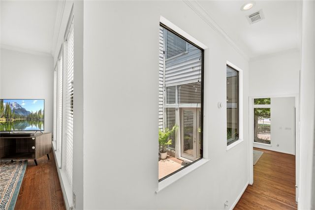 6311 Westcott Street, Houston, TX 77007