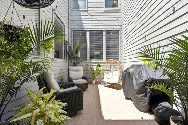 6311 Westcott Street, Houston, TX 77007