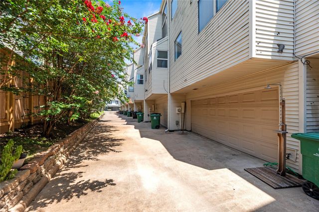 6311 Westcott Street, Houston, TX 77007