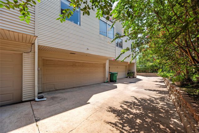 6311 Westcott Street, Houston, TX 77007