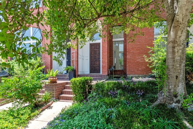 6311 Westcott Street, Houston, TX 77007