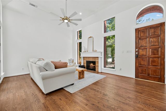 6311 Westcott Street, Houston, TX 77007