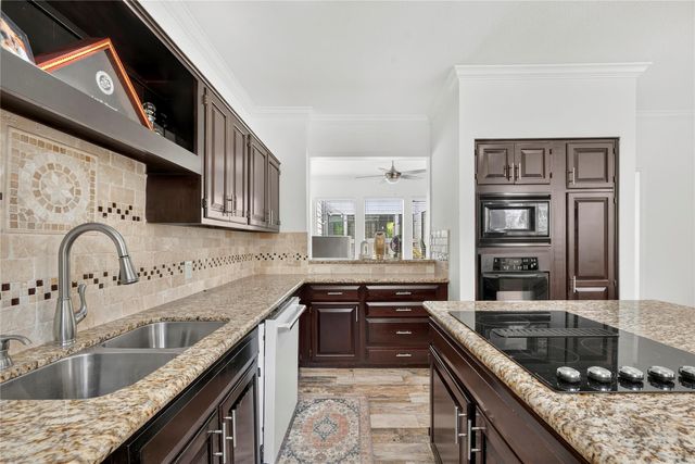 6311 Westcott Street, Houston, TX 77007