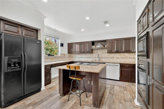 6311 Westcott Street, Houston, TX 77007