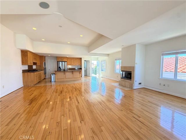 710 1st Place, Hermosa Beach, CA 90254